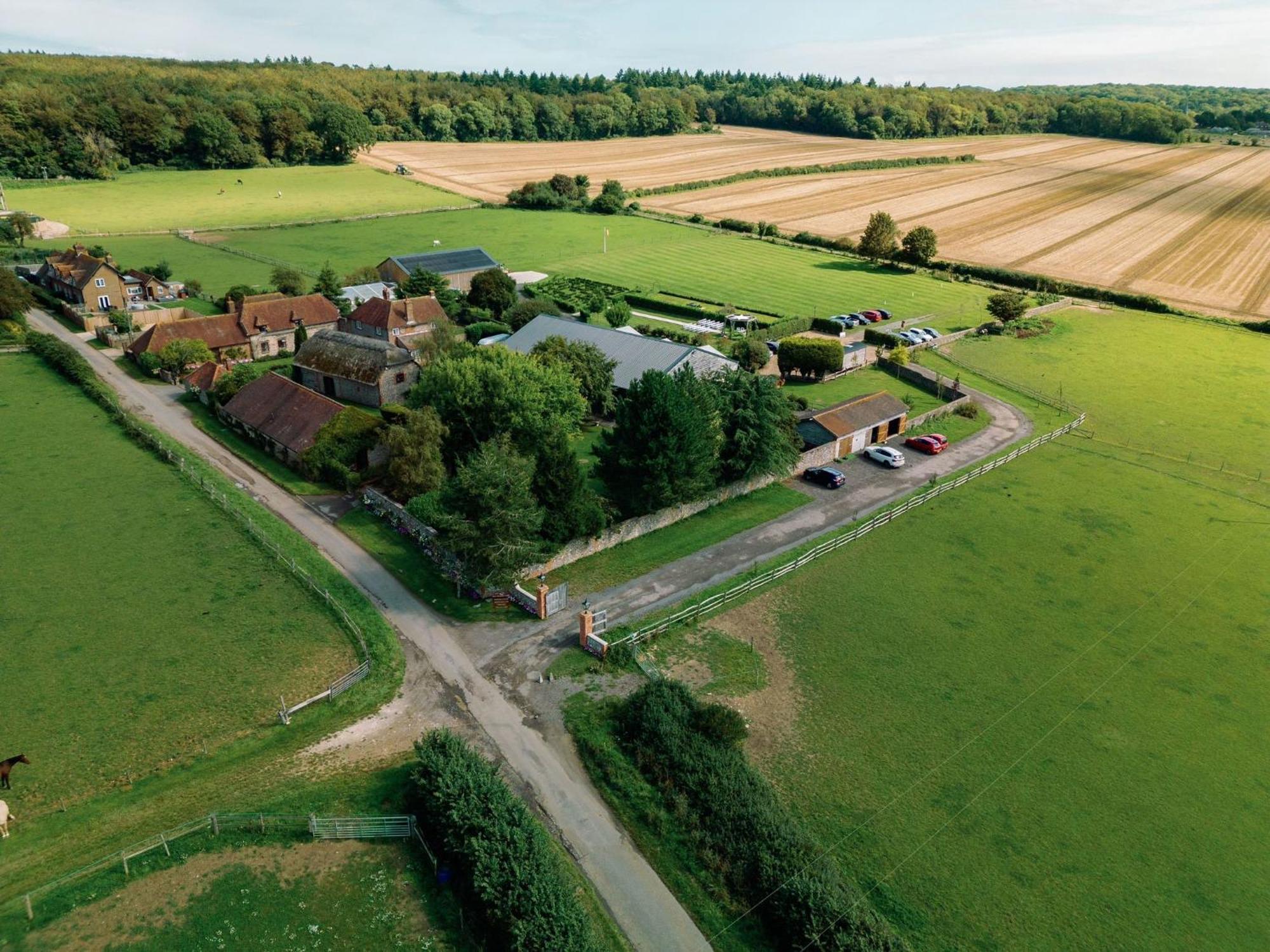 Clapham  Old Selden Farm B&B מראה חיצוני תמונה